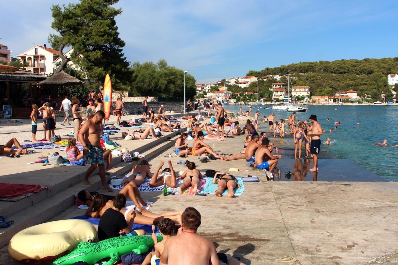 Apartments And Rooms By The Sea Tisno, Murter - 5128 Dış mekan fotoğraf