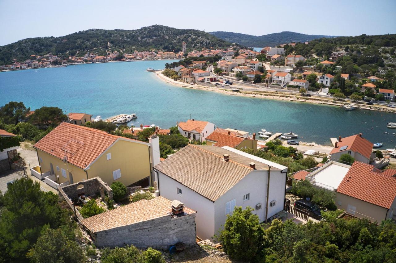 Apartments And Rooms By The Sea Tisno, Murter - 5128 Dış mekan fotoğraf